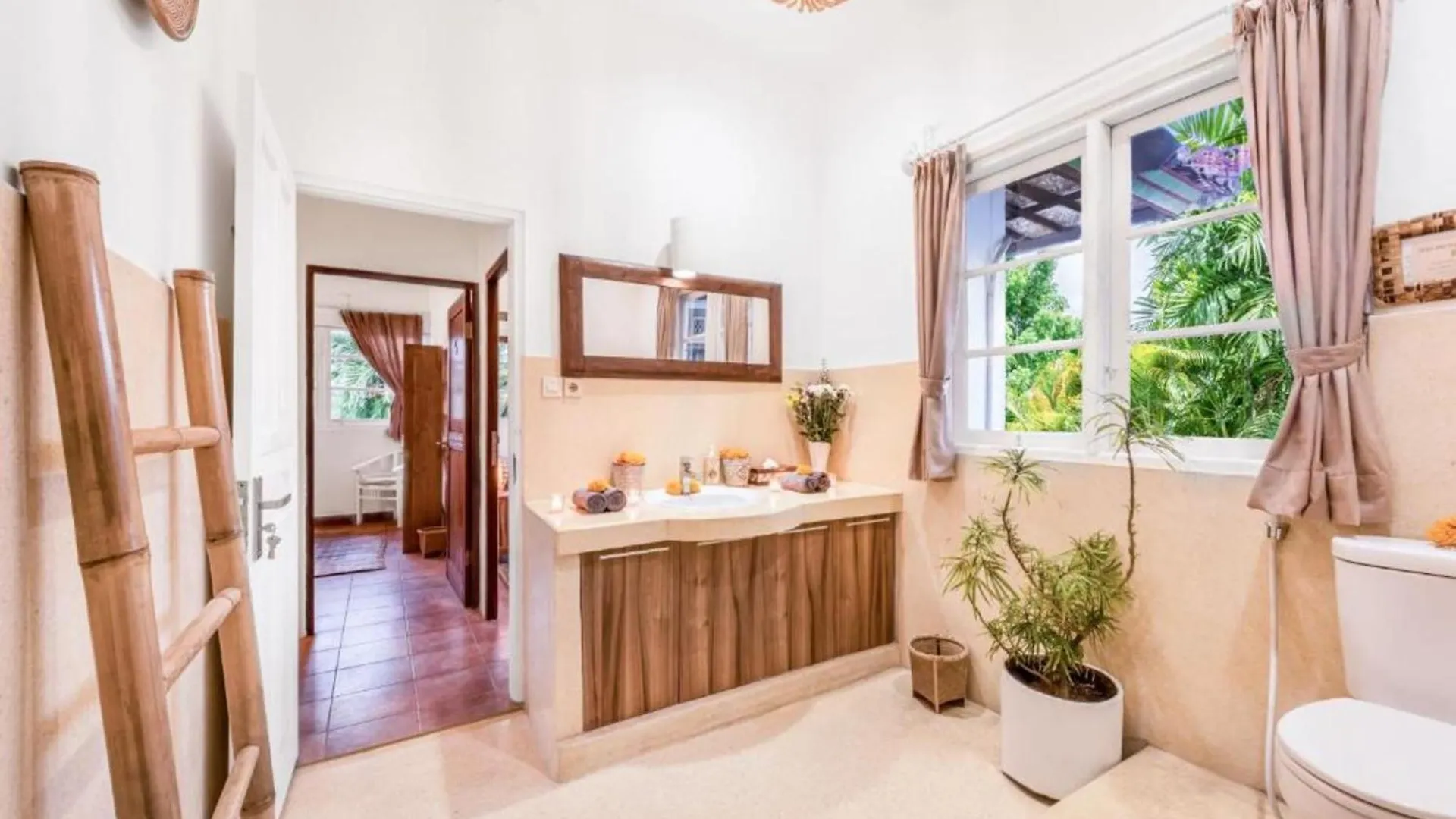 Villa Berlin - Private 6 Bdr Villa In Seminyak With Pool And Garden